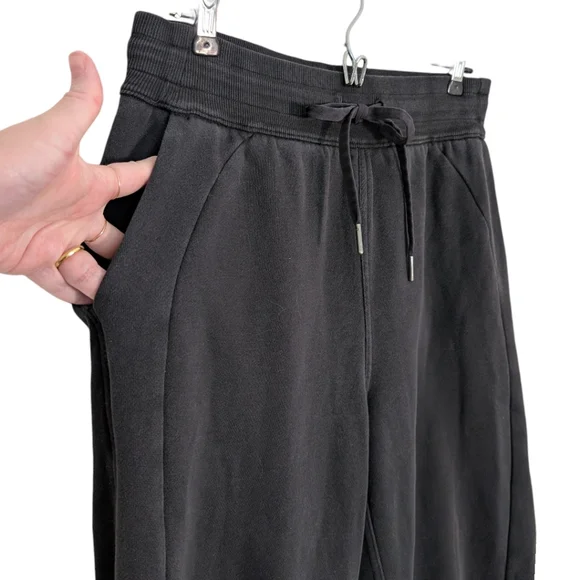 Lululemon Scuba Relaxed High-Rise Jogger Athleisure Women 6 Pull On Cotton Black - Picture 7 of 10